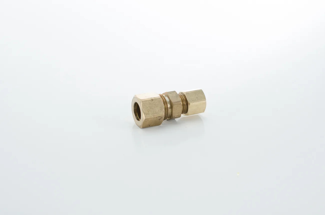 3/8" X 1/4" Compression Union
